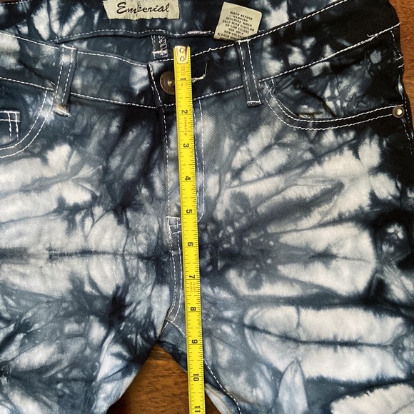 NWOT Cute tie dye/acid wash print skinny jeans in size 11 - Picture 5 of 8